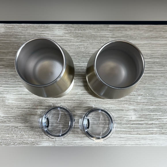 🆕 ORCA Metallic Gold Stemmed Wine Tumblers with Lids - Picture 6 of 7